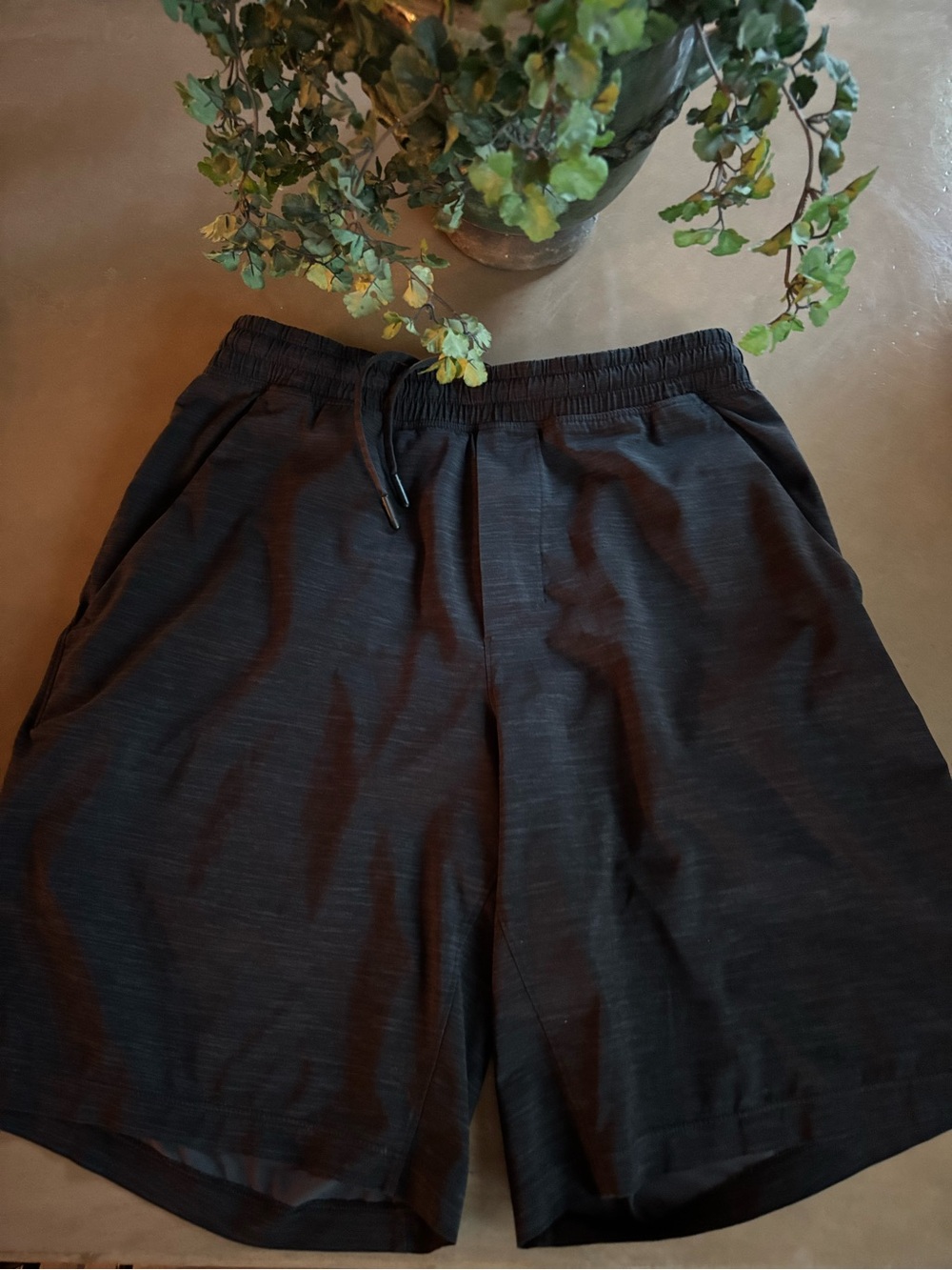 Lululemon Men’s Shorts Pace Breaker 9” Lined
Size M - Black